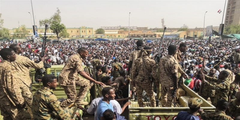Sudan'da yeniden darbe girişimi