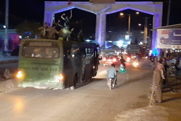 Suriye ordusu Kobani’ye girdi