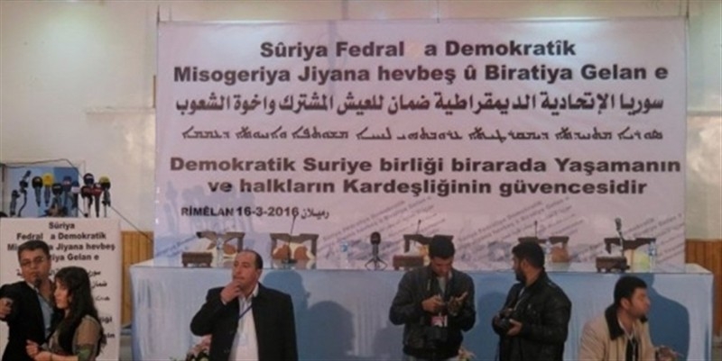 Suriyeli Kürtler federalizm ilan etti!
