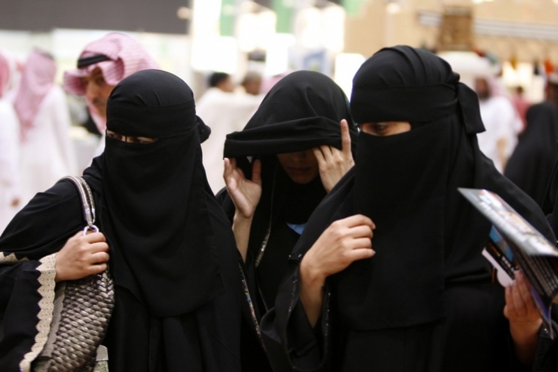 Suudi Arabistan’da sinemalarda kadınlar ve erkekler aynı bölümde oturacak