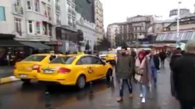 Taksiciler turistleri böyle kandırıyor! Taksim- Dolmabahçe arası 50 TL