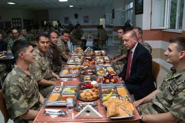 Tayyip Erdoğan'dan Şırnak'ta iftar!