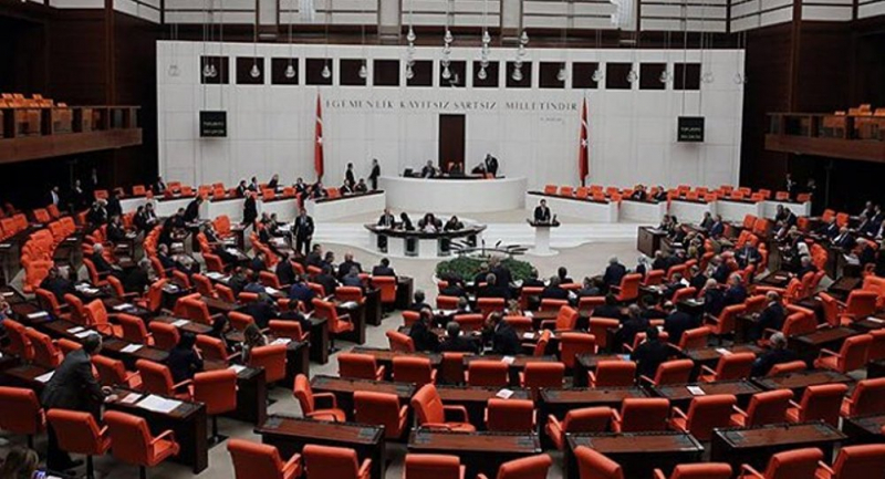 TBMM Genel Kurulu'nda, 'YSK'nın İstanbul kararı araştırılsın' önergesi reddedildi