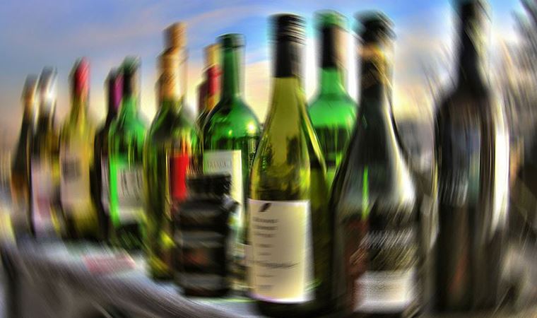 Tekel Bayileri Yardımlaşma Derneği Başkanı Dündar: Alkol satışı yasağı yok