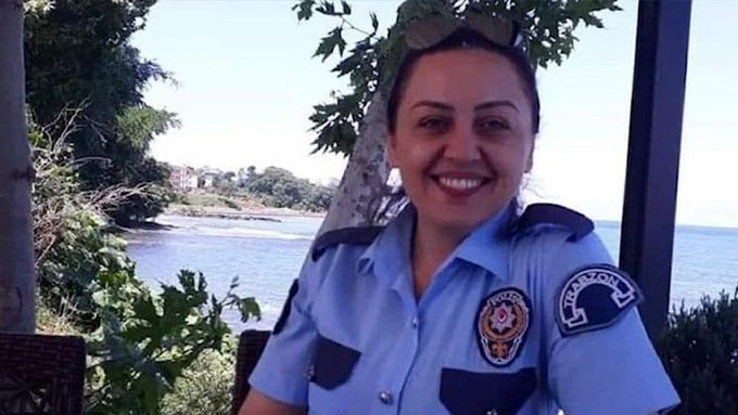 Trabzon'da kadın polis memuru evinde ölü bulundu 