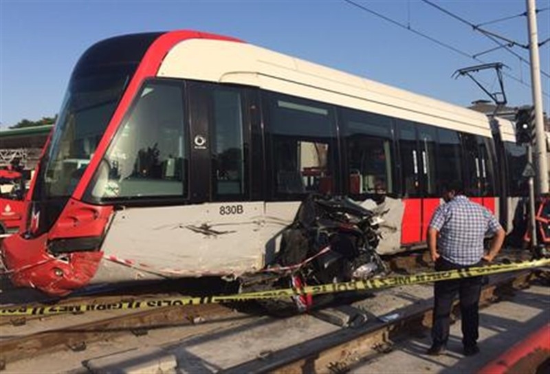 Tramvay kazasında CNN Türk çalışanları yaralandı!