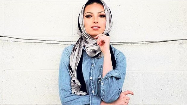 Türbanlı kadın Playboy'a poz verdi, Müslümanlar tepki gösterdi!