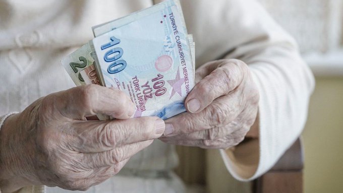 Türkiye Emekliler Derneği: Bayram ikramiyesi 2 bin 500 liraya yükseltilmeli
