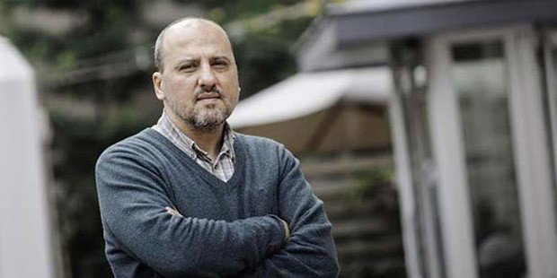 Tutuklanan Ahmet Şık: Hoşça kalın, enseyi karartmayın