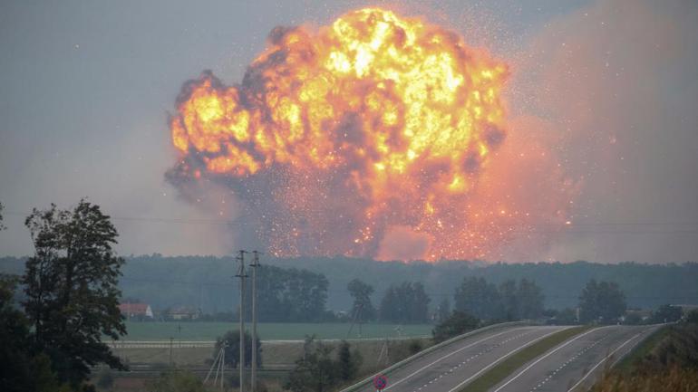 Ukrayna'da patlama! 24 bin kişi tahliye edildi...
