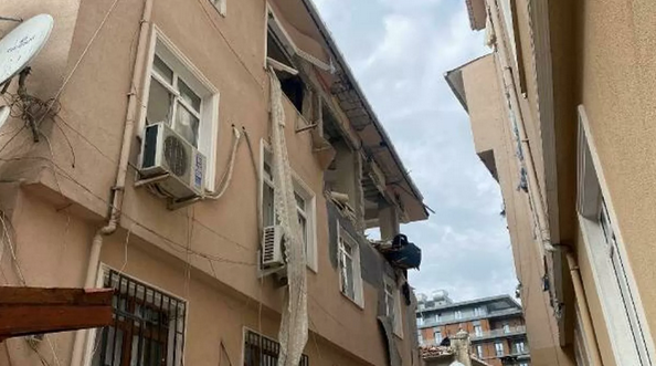 Üsküdar'daki bir binada patlama: Yaralılar var