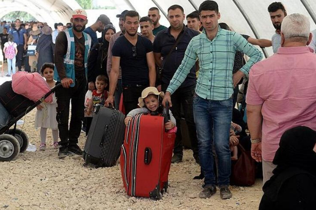 Vali Yerlikaya: Başka ile kayıtlı olan 97 bin 255 Suriyeli İstanbul’dan ayrıldı