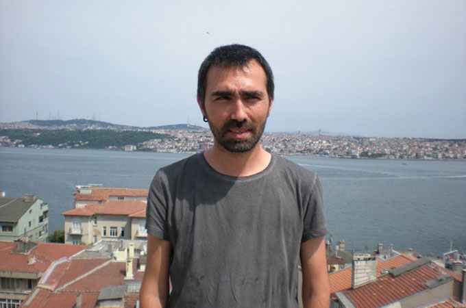 Vicdani retçi Mehmet Tarhan'a hapis!