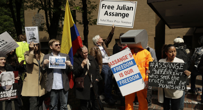 WikiLeaks kurucusu Assange'a 50 hafta hapis cezası verildi
