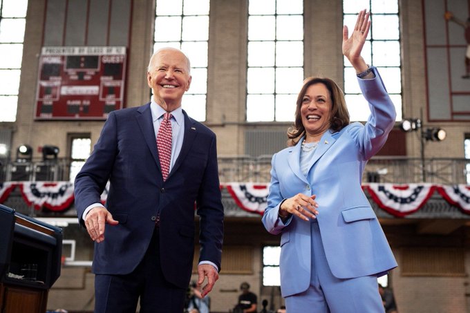 Yarıştan çekilen Biden'in yerine Kamala Harris aday