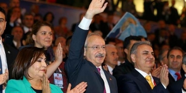 Yılmaz Özdil: Kılıçdaroğlu'nu başkan seçmek sadece geri zekâlılık değil!..