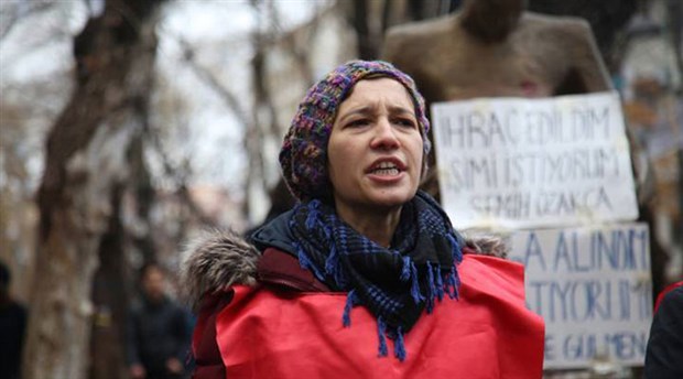 Yoğun bakımdaki Nuriye Gülmen: Açlık grevini sonlandırmayı düşünmüyorum