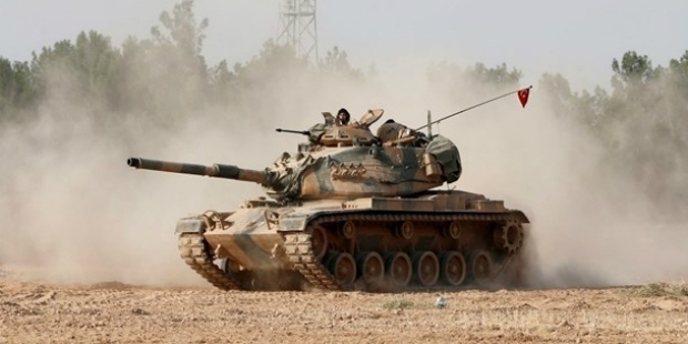 YPG, Cerablus'ta Türk tanklarını vurdu!