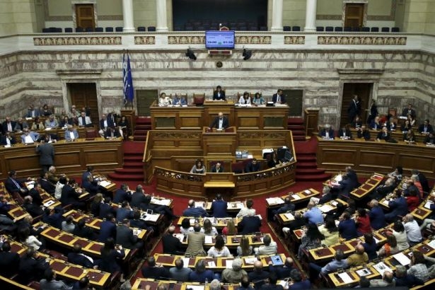 Yunanistan reform paketine 'evet' dedi!