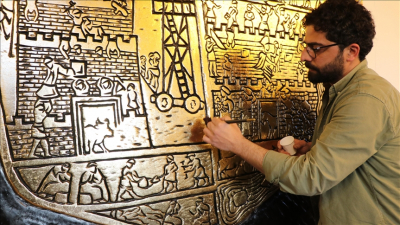4 bin yıllık Harput kabartmasını oyma sanatıyla ahşaba işledi