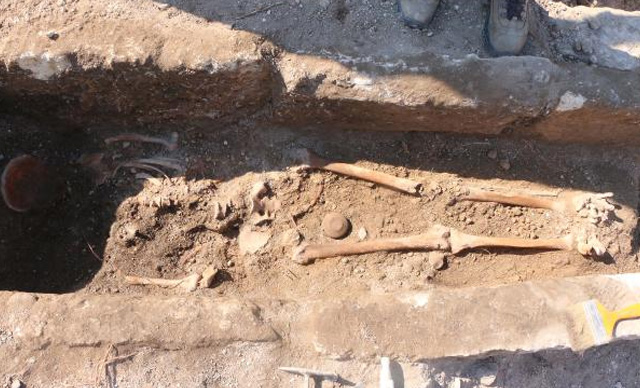 Adıyaman'da bin yıllık erkek iskeleti bulundu 