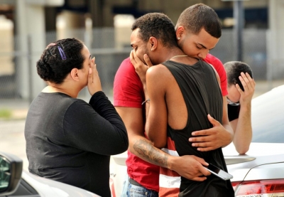 Avukat: Orlando katliamında görev yapan polisler eşcinsellerden AIDS kapmış olabilir!