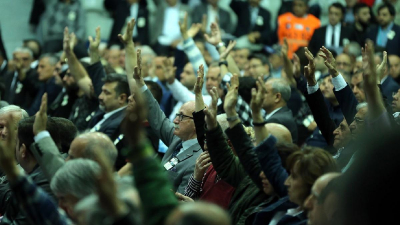 Beşiktaş Genel Kurulu'nda 'Hak, Hukuk, Adalet' sloganı
