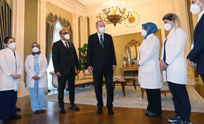 Cumhurbaşkanı Erdoğan, sağlık çalışanlarıyla bir araya geldi 