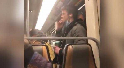 Elini yalayıp tükürüğünü metroya süren kişi gözaltına alındı