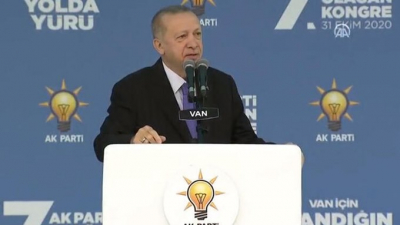 Erdoğan: Bir dinin peygamberi bir ülkenin yöneticisine sergilenen çirkinlikler demokrasi kavramına zarar veriyor 