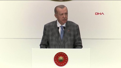 Erdoğan: Biz kamu görevlilerini tehdit ederek kendi siyasetçilerimize alan açmaya çalışmadık