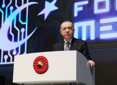 Erdoğan: Bugün insanlarımızın geçim sıkıntısı meselesi olabilir, hayat pahalılığı yükü altında zorlandığını tespit ediyoruz