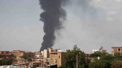 Hafta sonu Sudan'ın başkenti Hartum'a düzenlenen saldırılarda en az 25 sivil hayatını kaybetti