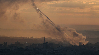 İsrail, Hamas'la esir değişimi anlaşmasını ve geçici ateşkesi kabul etti; Hamas '4 gün ateşkes olacak, yüzlerce tır Gazze'ye girecek' dedi