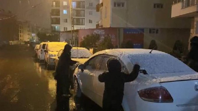 İstanbul'un birçok ilçesinde kar yağışı başladı