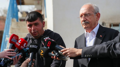 Kılıçdaroğlu, elektriği kesilen vatandaşları ziyaret etti: Elektrik insanlık hakkıdır