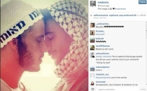 Madonna'dan öpüşen Yahudi ve Arap erkeği fotoğrafı!