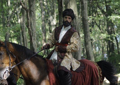 Mehmet Akif Alakurt'un boyuna göre at bulunamadı!