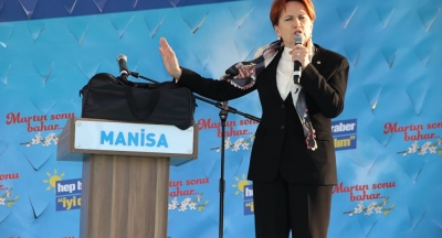 Meral Akşener: Bu çanta Pınarhisar'a giderken Erdoğan'ın elindeydi