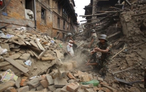Nepal'de yine deprem! 7.1