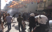 Taksim'deki LGBTİ yürüyüşüne polis saldırısı!