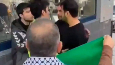 Tevhid bayrağı taşıyan kişiye saldıran Akersoy tutuklu, ona saldıran serbest