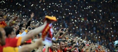 UEFA'dan meşale cezası: İki deplasman maçında Galatasaray taraftarı olmayacak