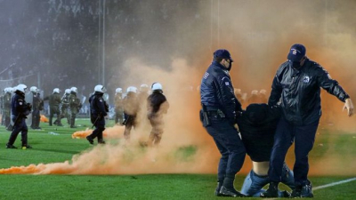 Yunanistan'da holiganların cinayeti sonrası futbol taraftar dernekleri 31 Temmuz'a dek kapatıldı